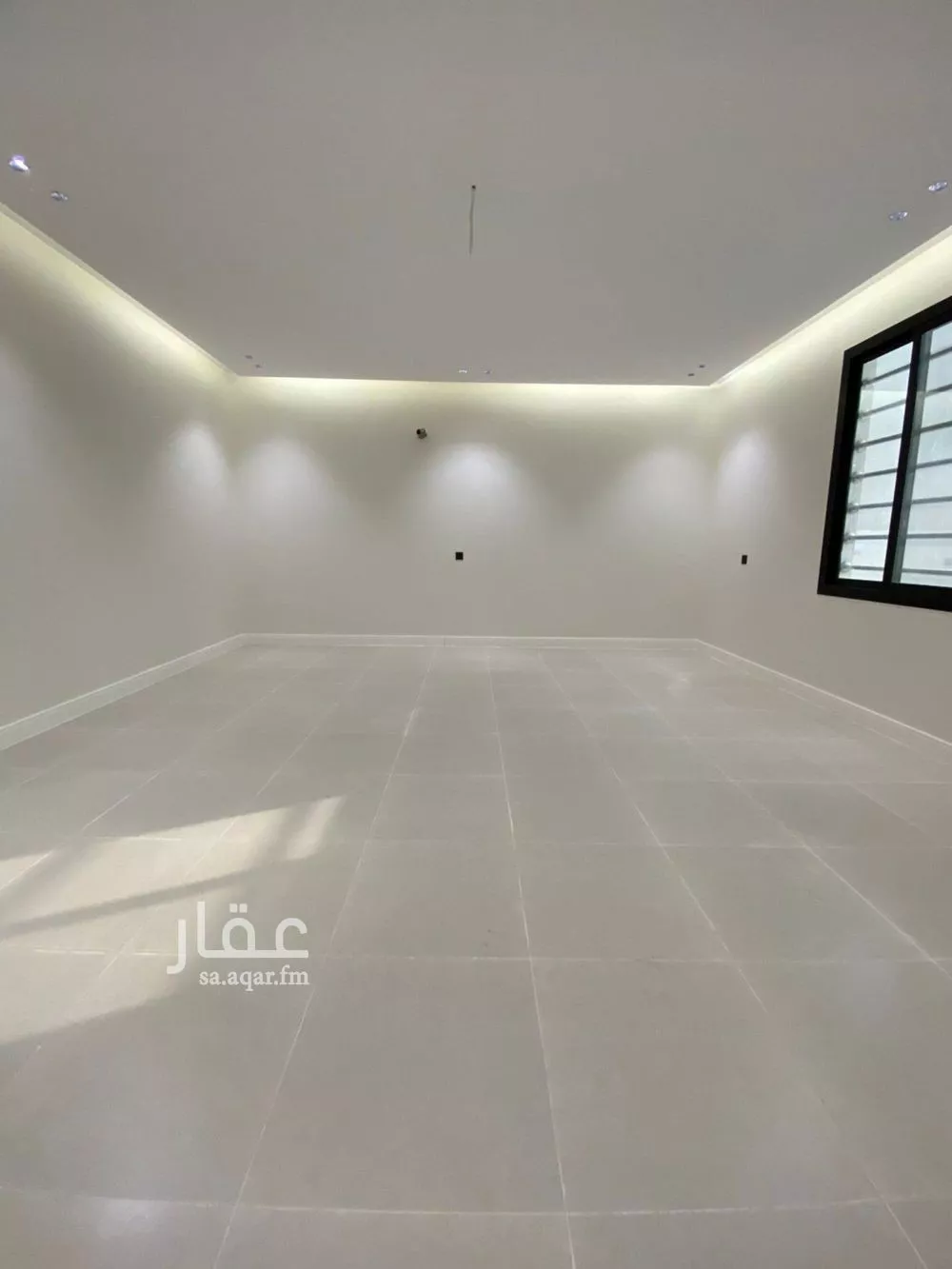 6 bedroom villa in Al Sharayea 12