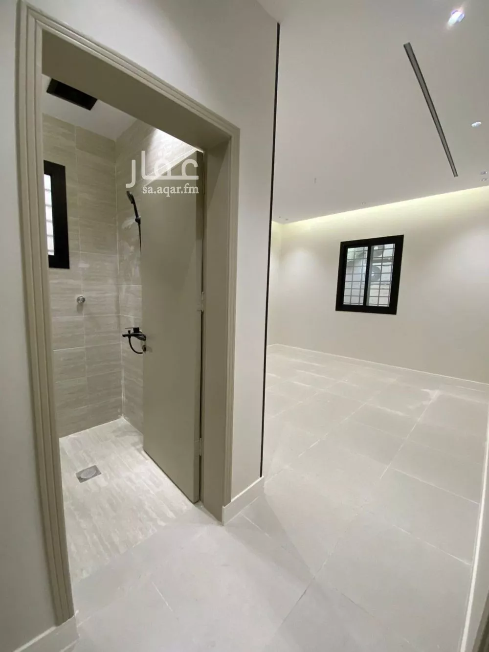 6 bedroom villa in Al Sharayea 16