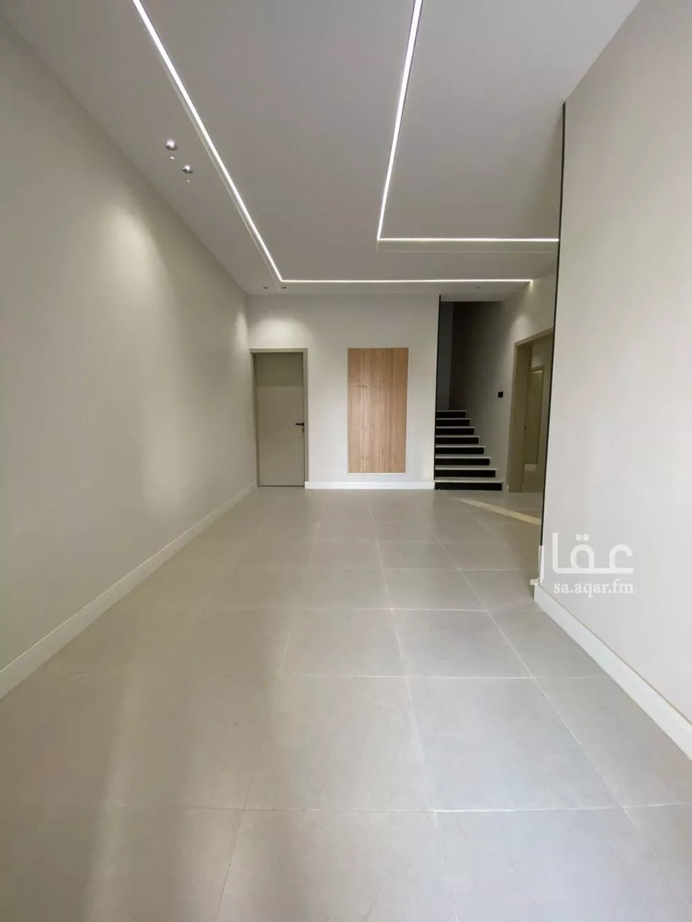 6 bedroom villa in Al Sharayea 8
