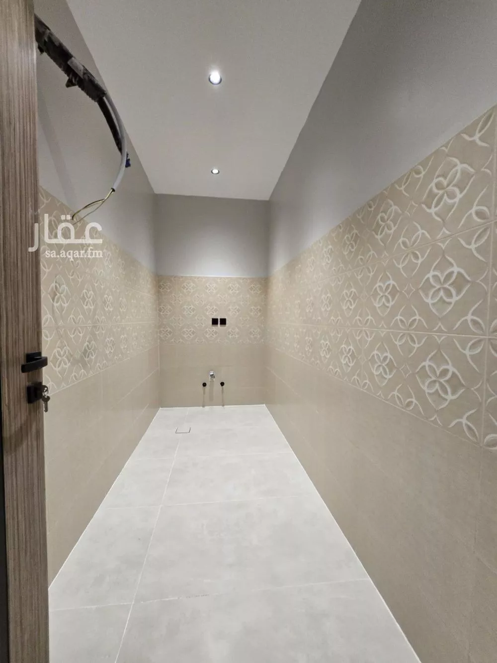 8 bedroom villa in King Fahd 17