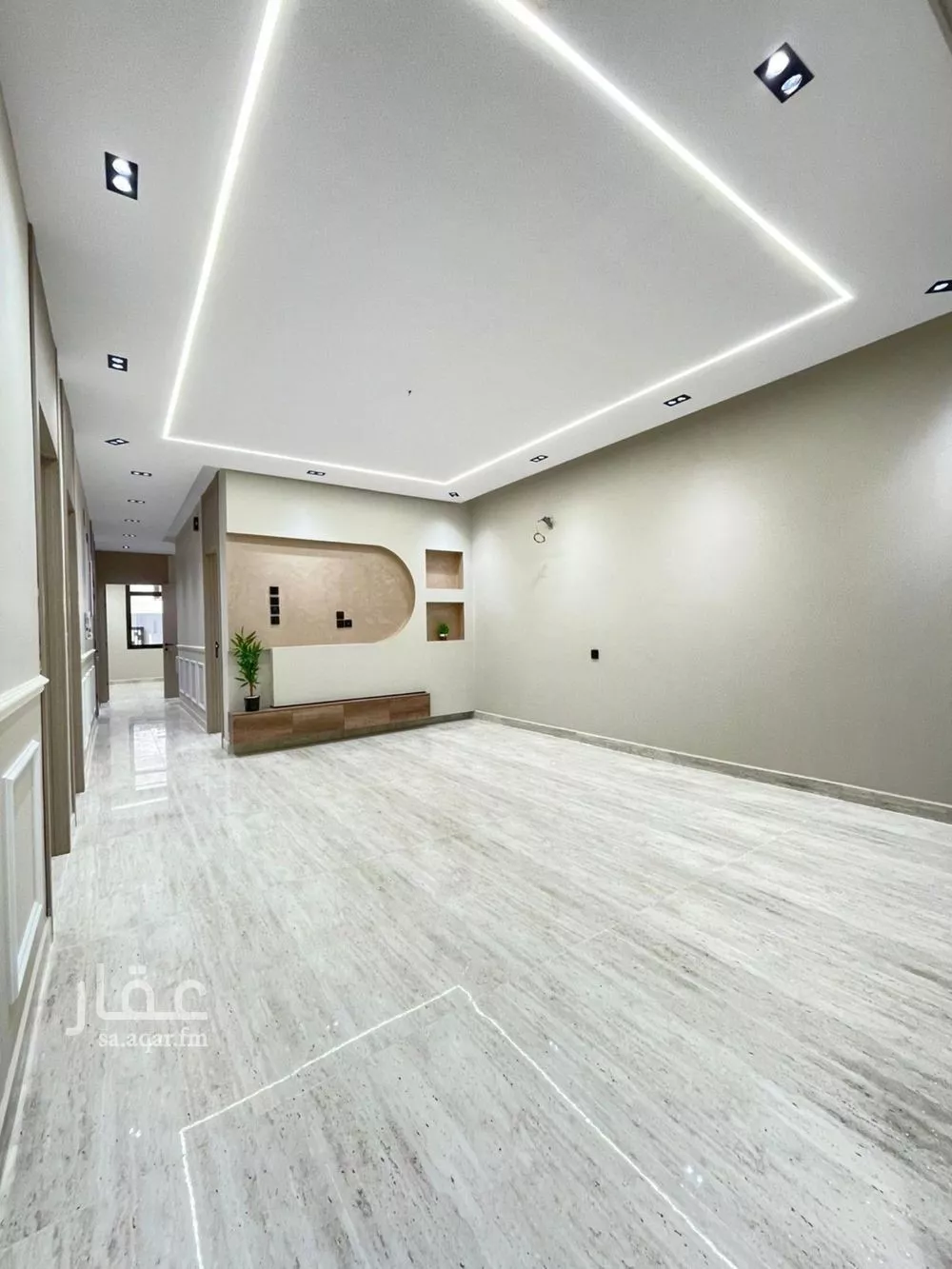 9 bedroom villa in Al Ukayshiyyah 15