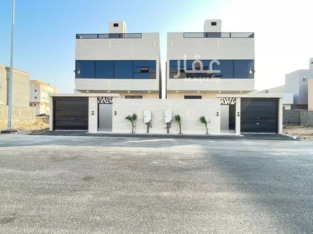 9 bedroom villa in Al Ukayshiyyah 17