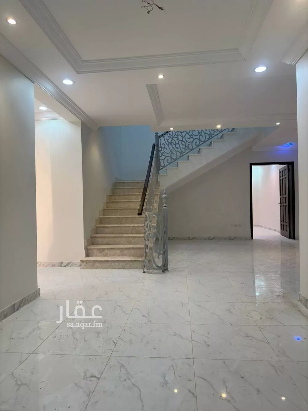 15 bedroom villa in Al Awali 11