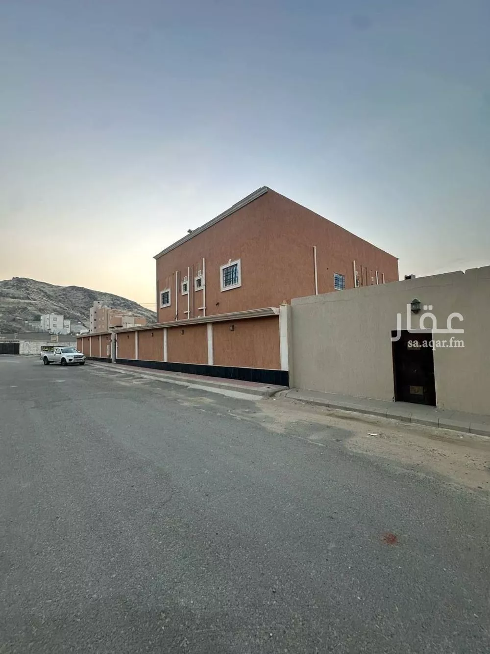15 bedroom villa in Al Awali 5