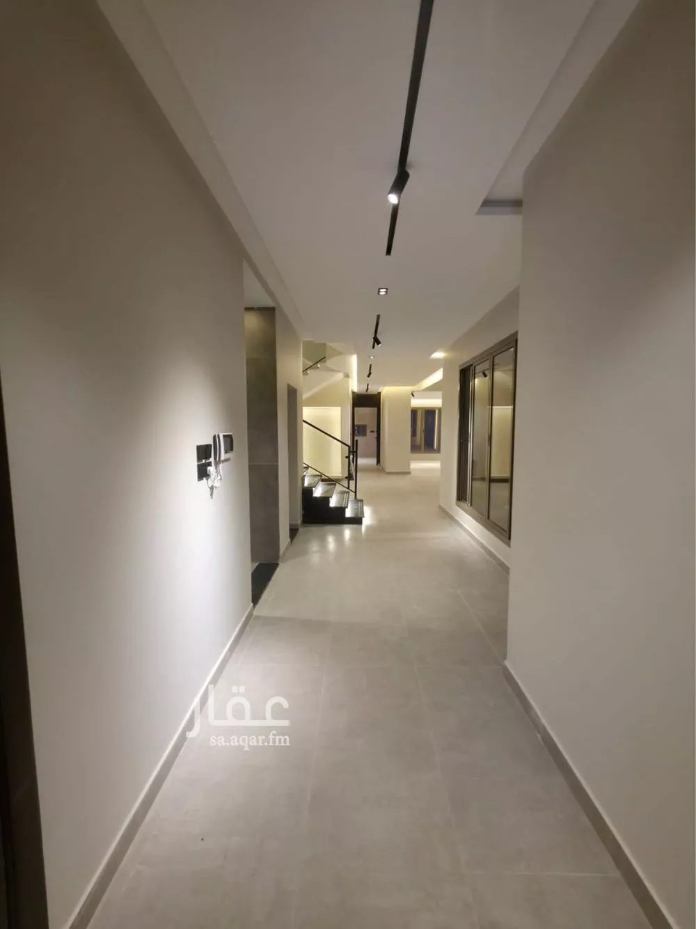 9 bedroom villa in King Fahd 11