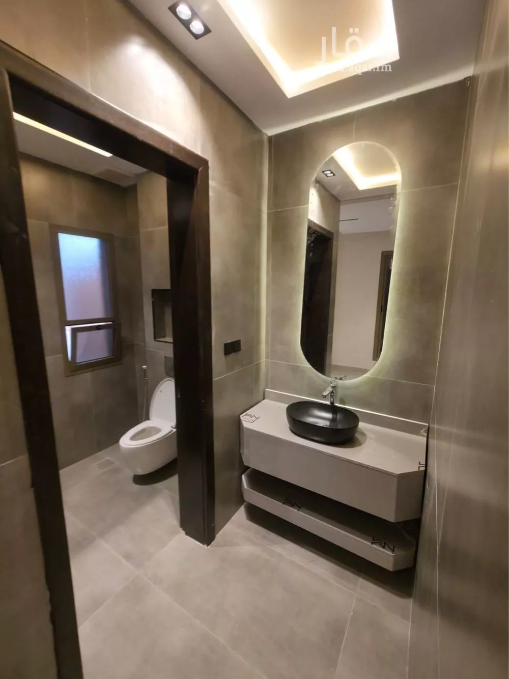 9 bedroom villa in King Fahd 13