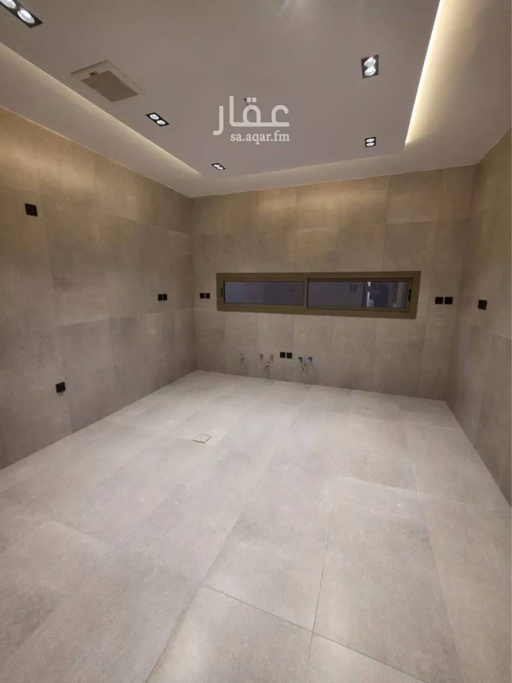 9 bedroom villa in King Fahd 18
