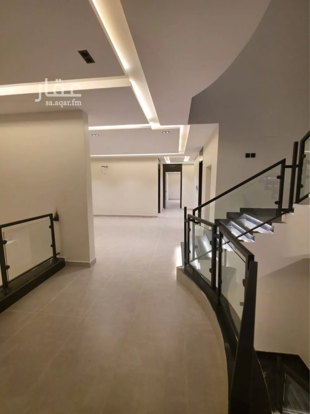 9 bedroom villa in King Fahd 21