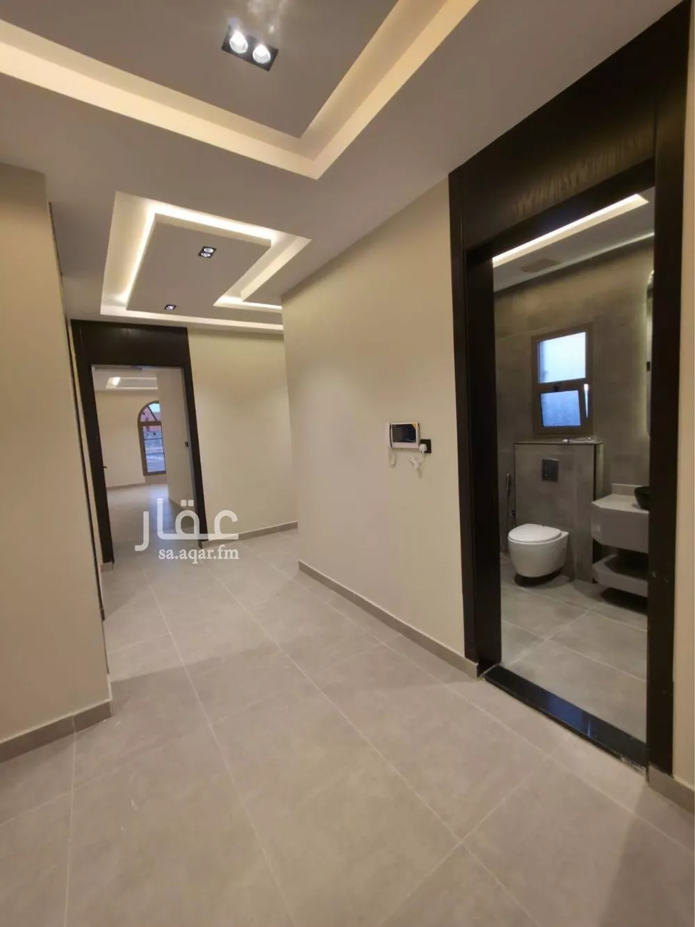 9 bedroom villa in King Fahd 24