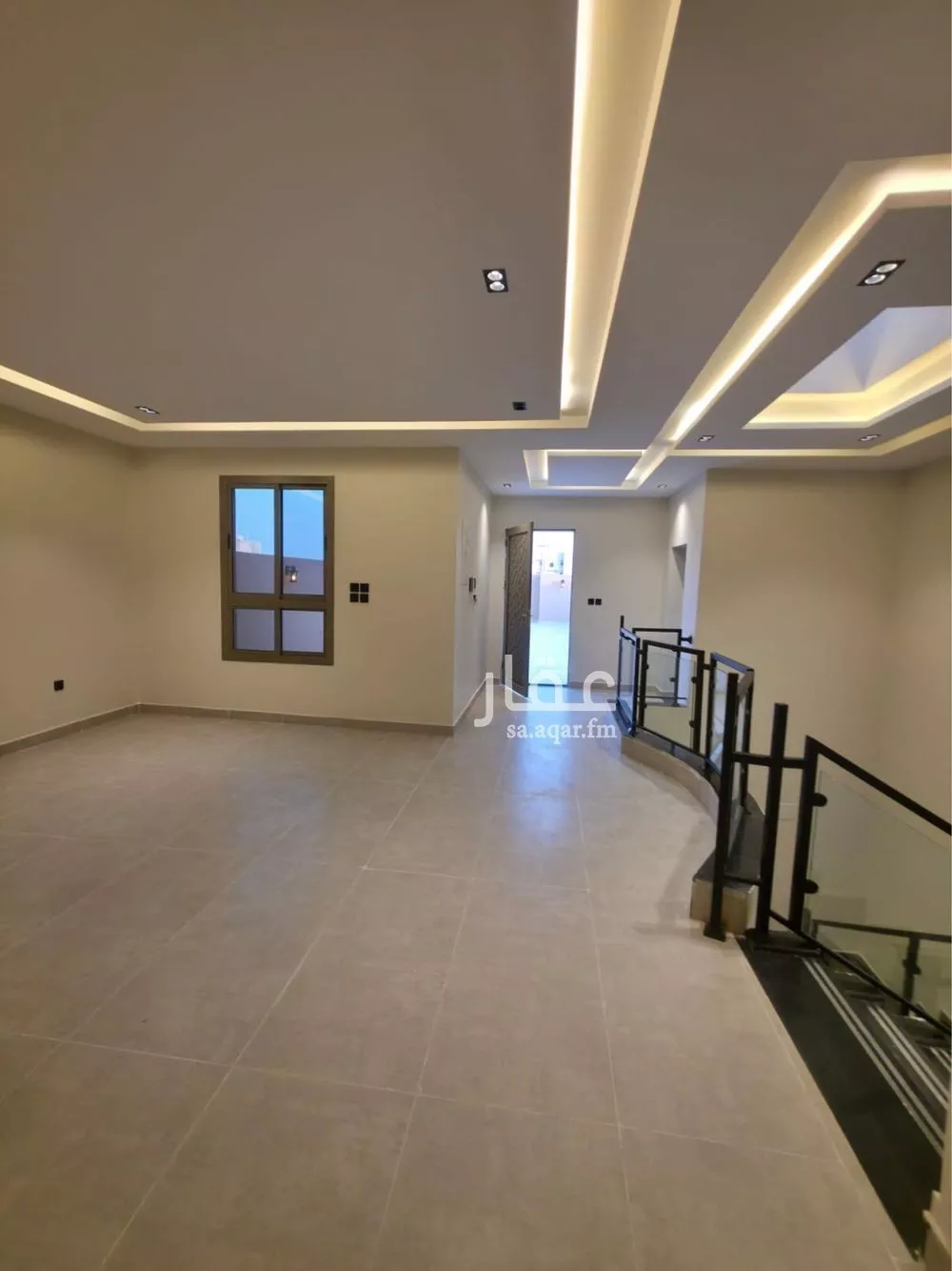 9 bedroom villa in King Fahd 26