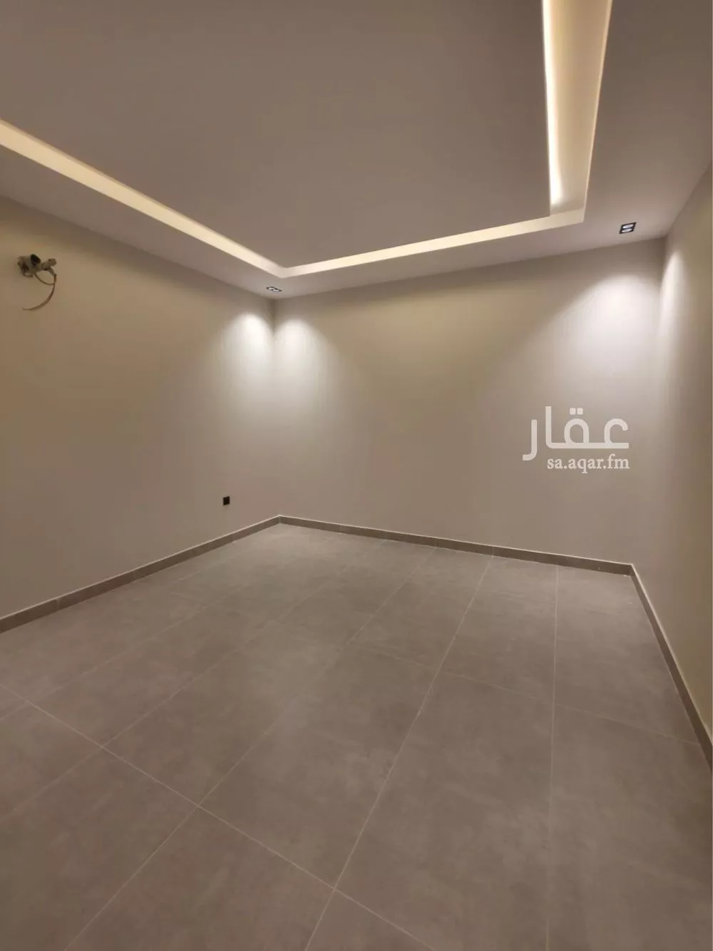 9 bedroom villa in King Fahd 27