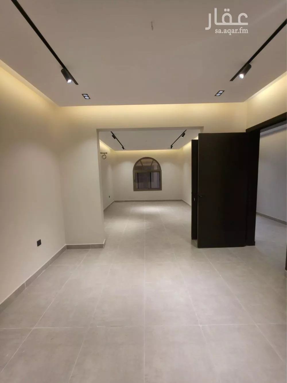 9 bedroom villa in King Fahd 9