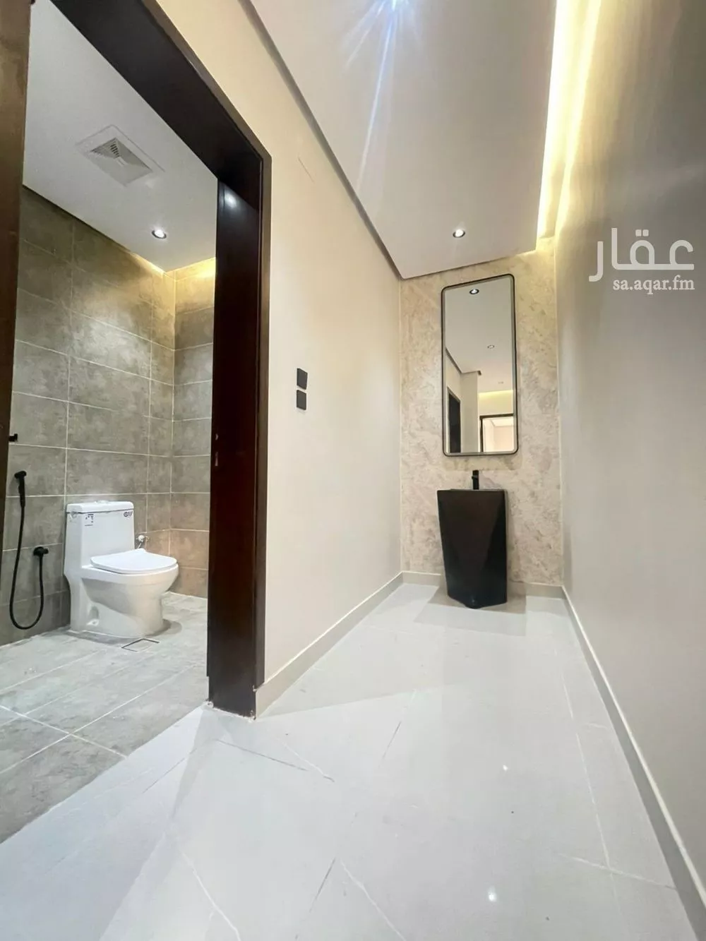 9 bedroom apartment in Al Kakiyyah 11
