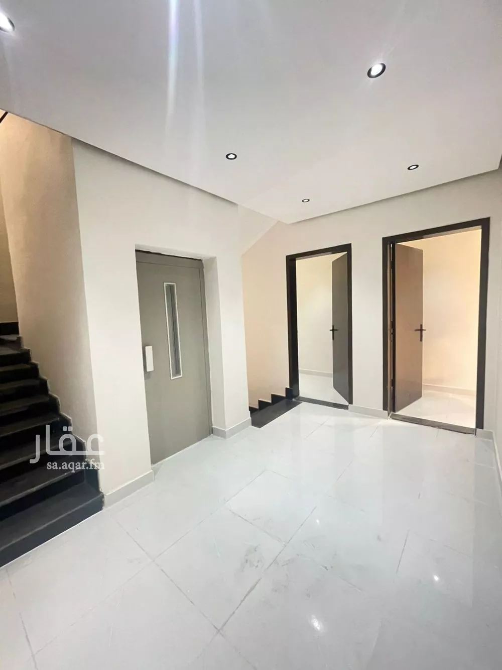 9 bedroom apartment in Al Kakiyyah 3