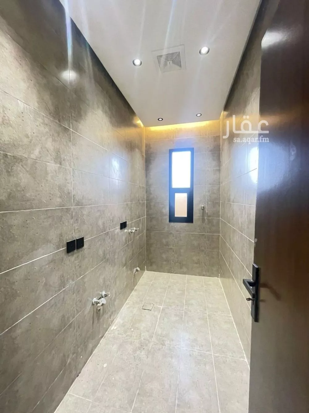 9 bedroom apartment in Al Kakiyyah 7