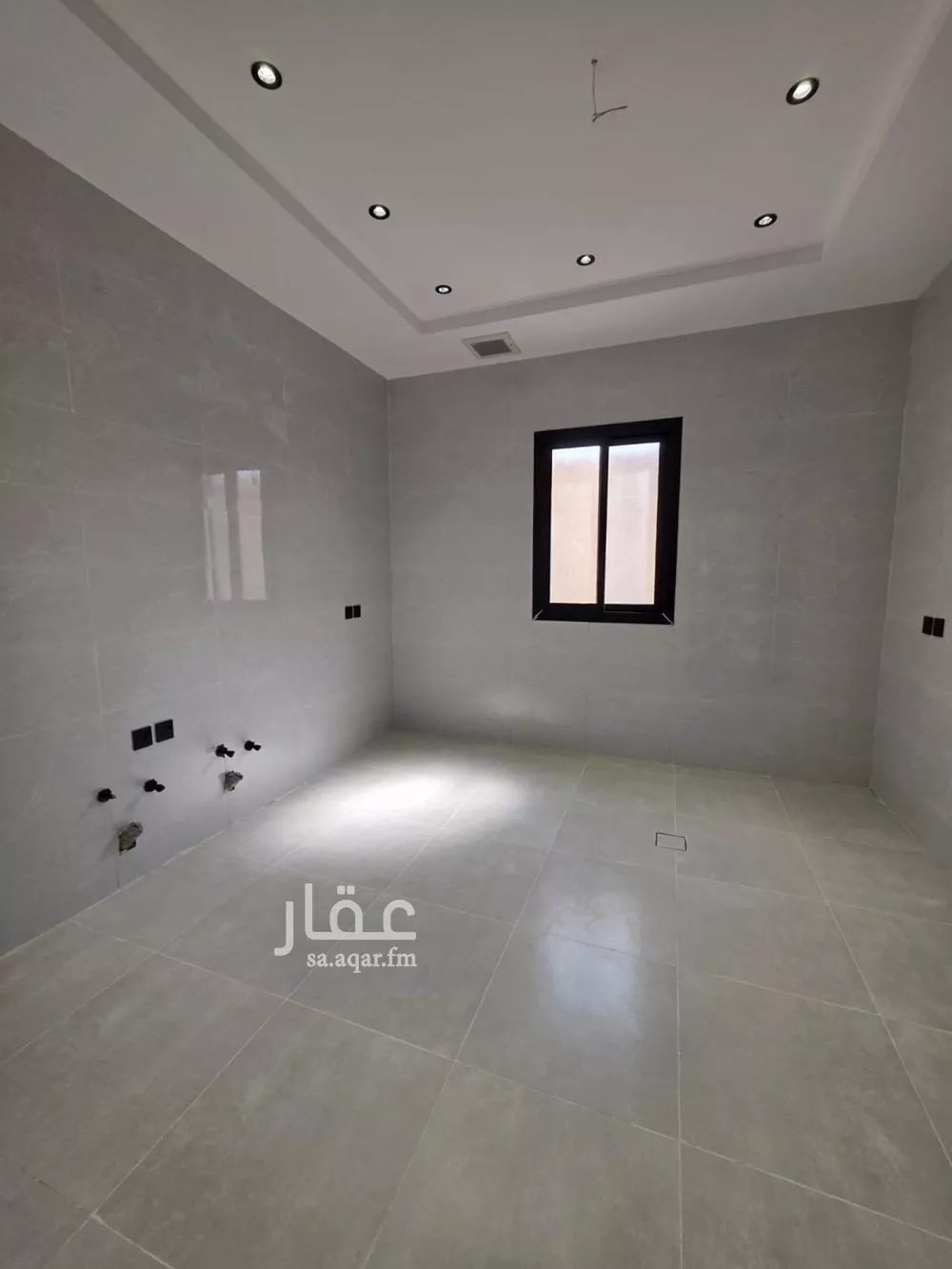 4 bedroom villa in Al Ukayshiyyah 10