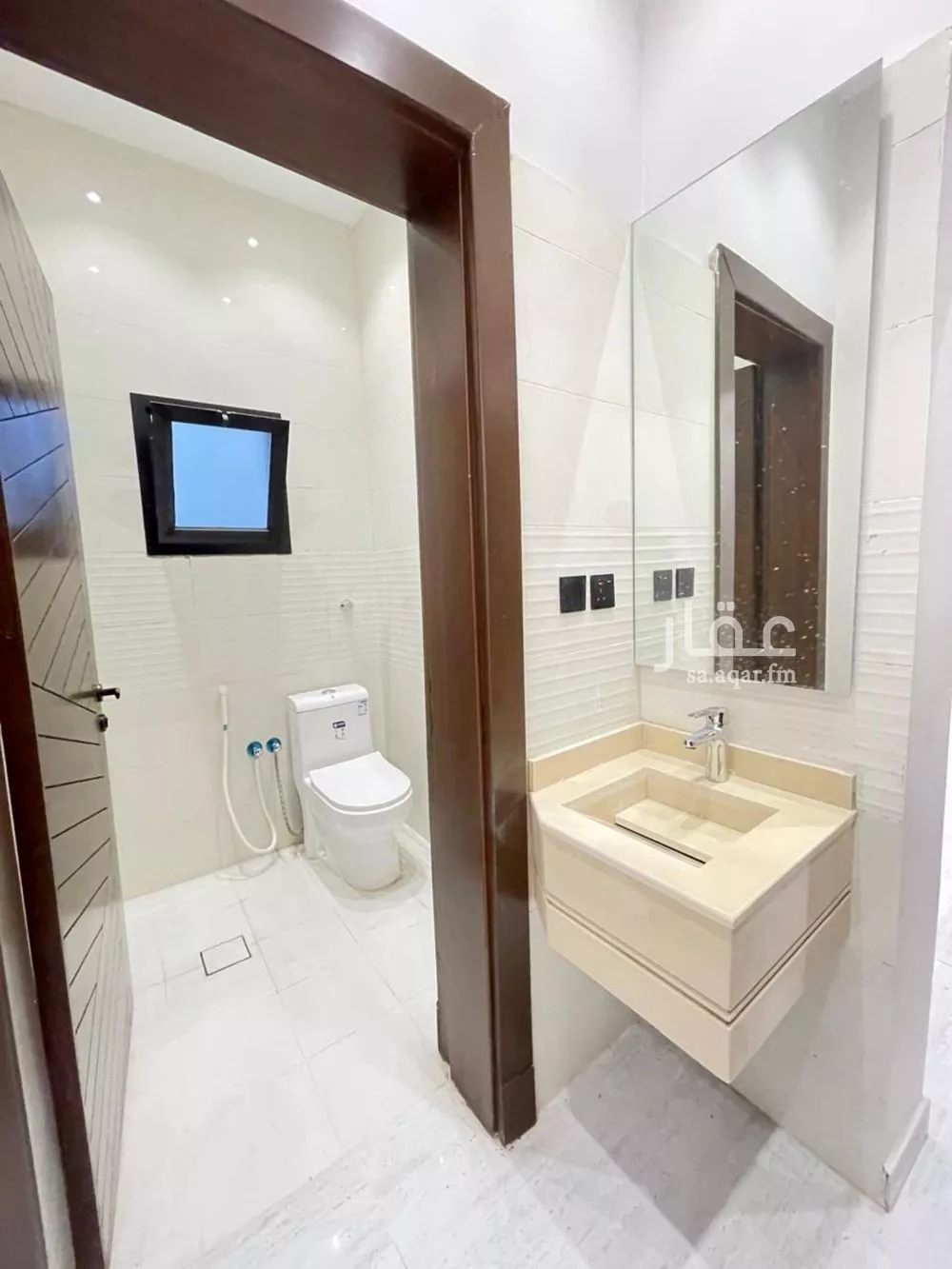 7 bedroom apartment in Al Ukayshiyyah 5