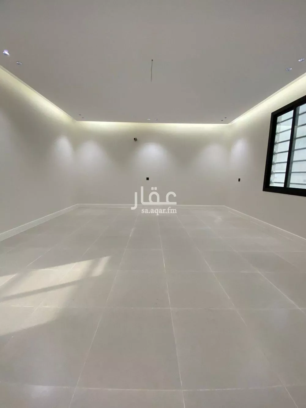 6 bedroom villa in Al Sharayea 12