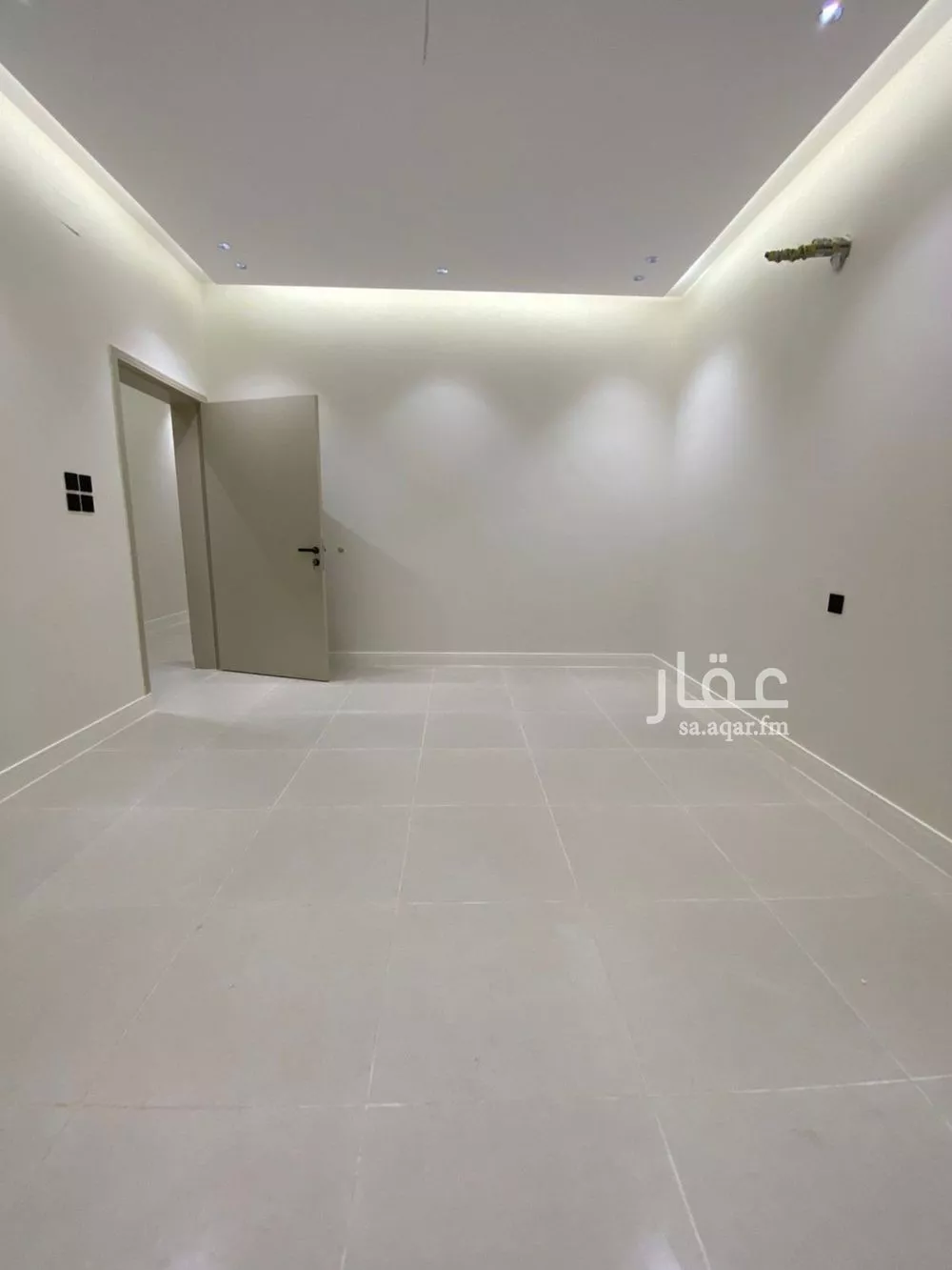 6 bedroom villa in Al Sharayea 15