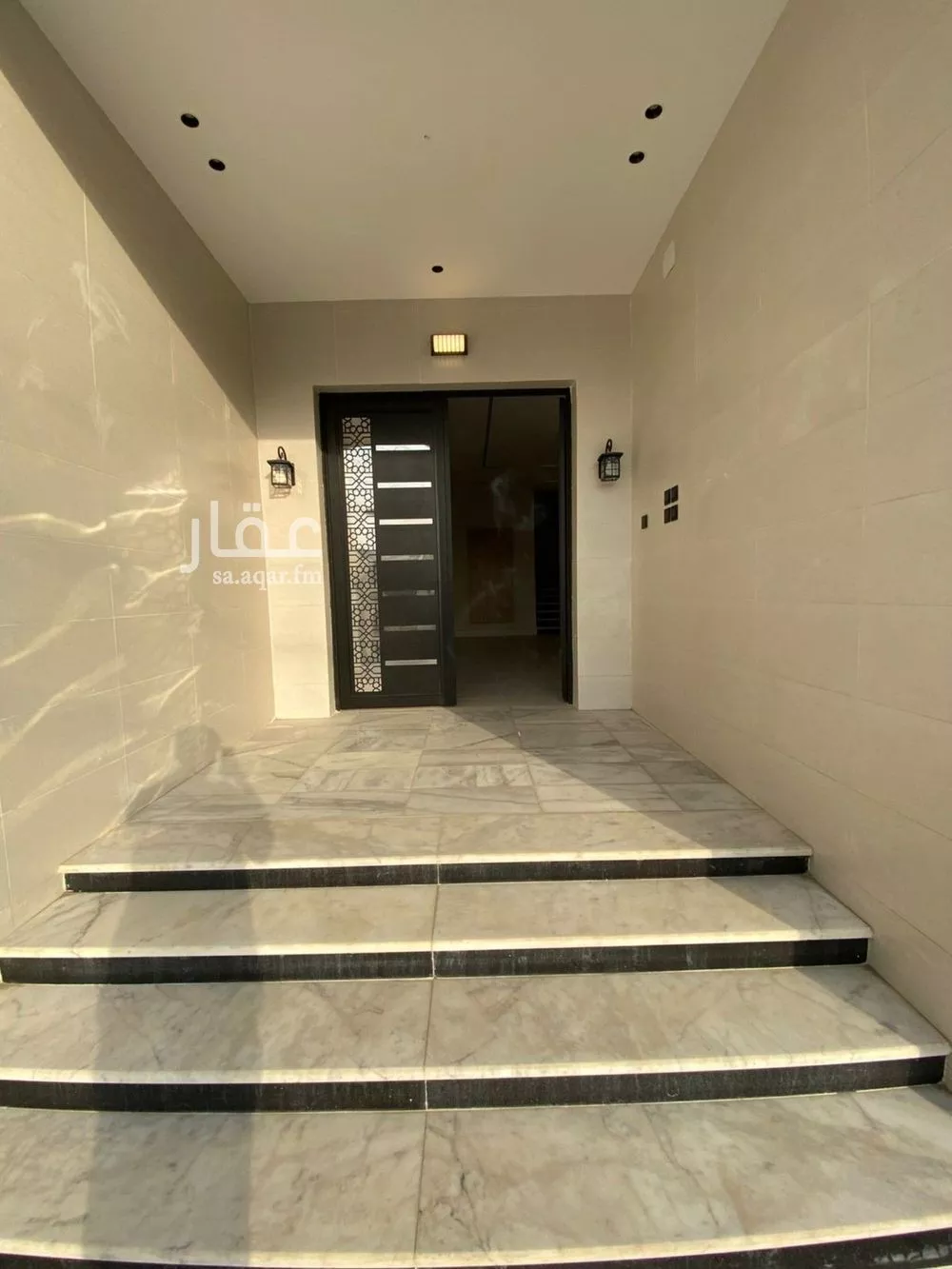 6 bedroom villa in Al Sharayea 17