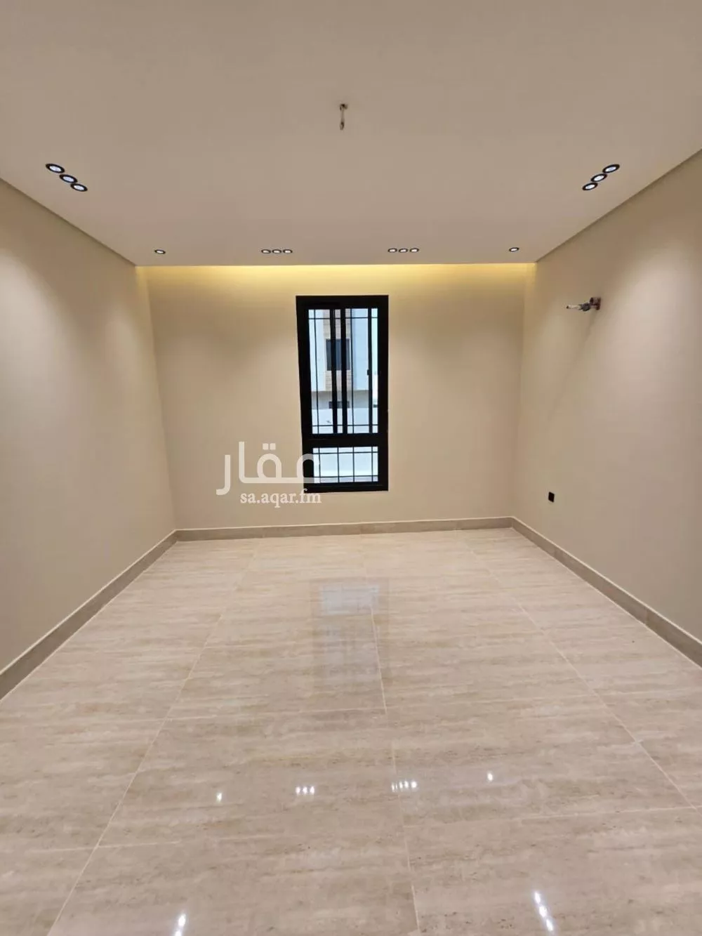 8 bedroom villa in King Fahd 14