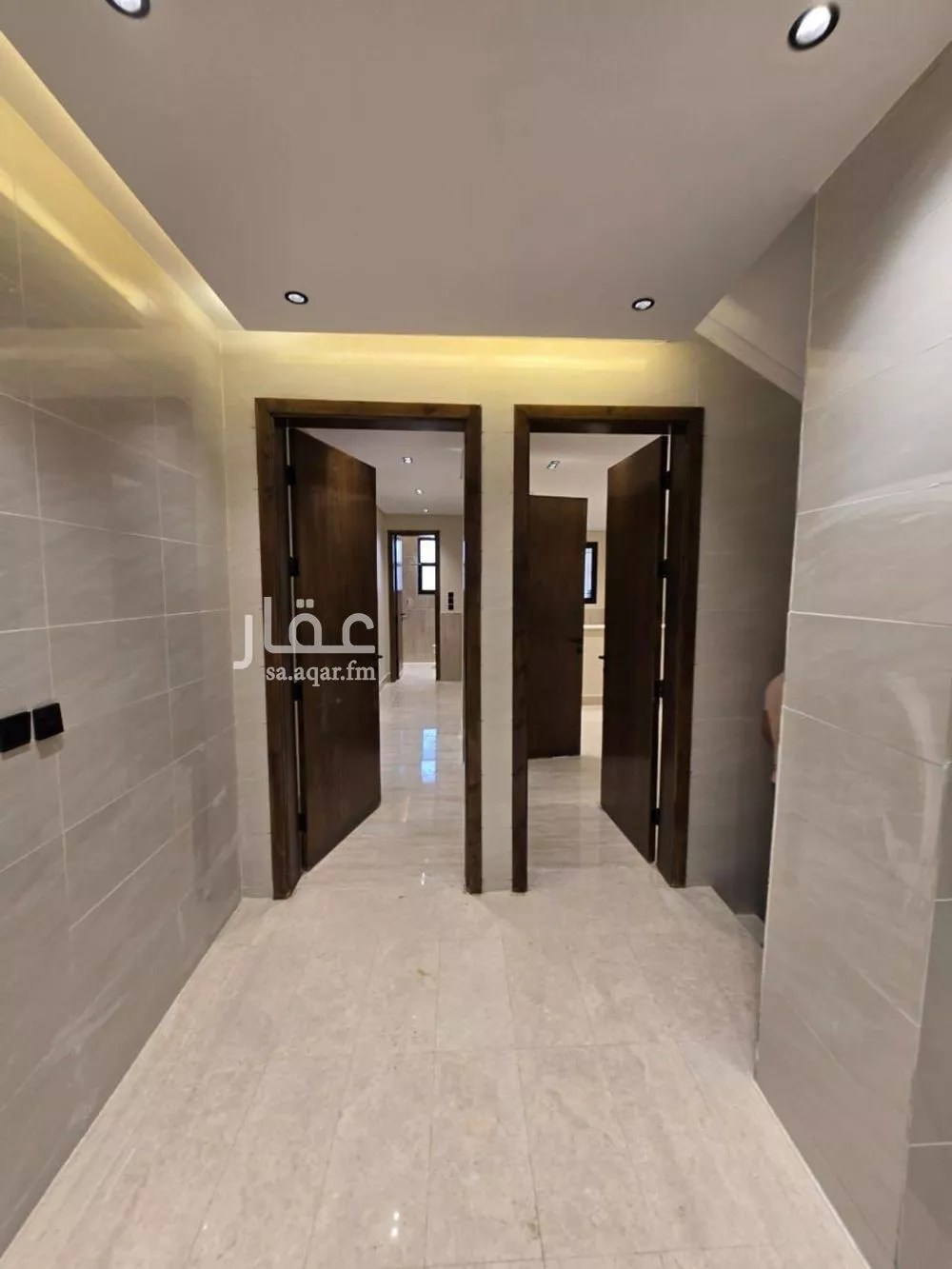 8 bedroom villa in King Fahd 7