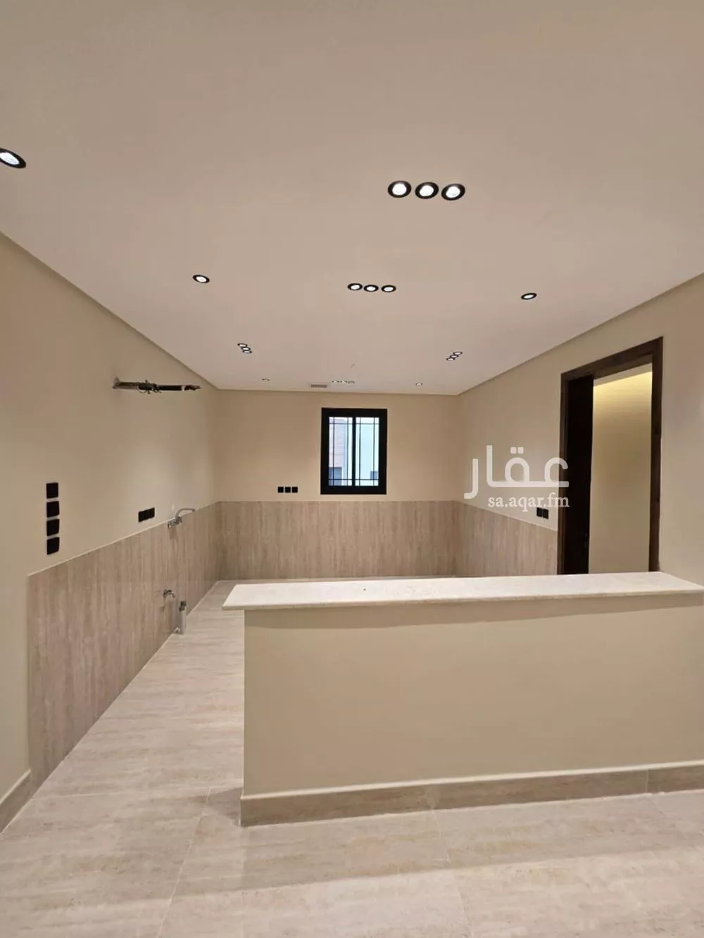 8 bedroom villa in King Fahd 9