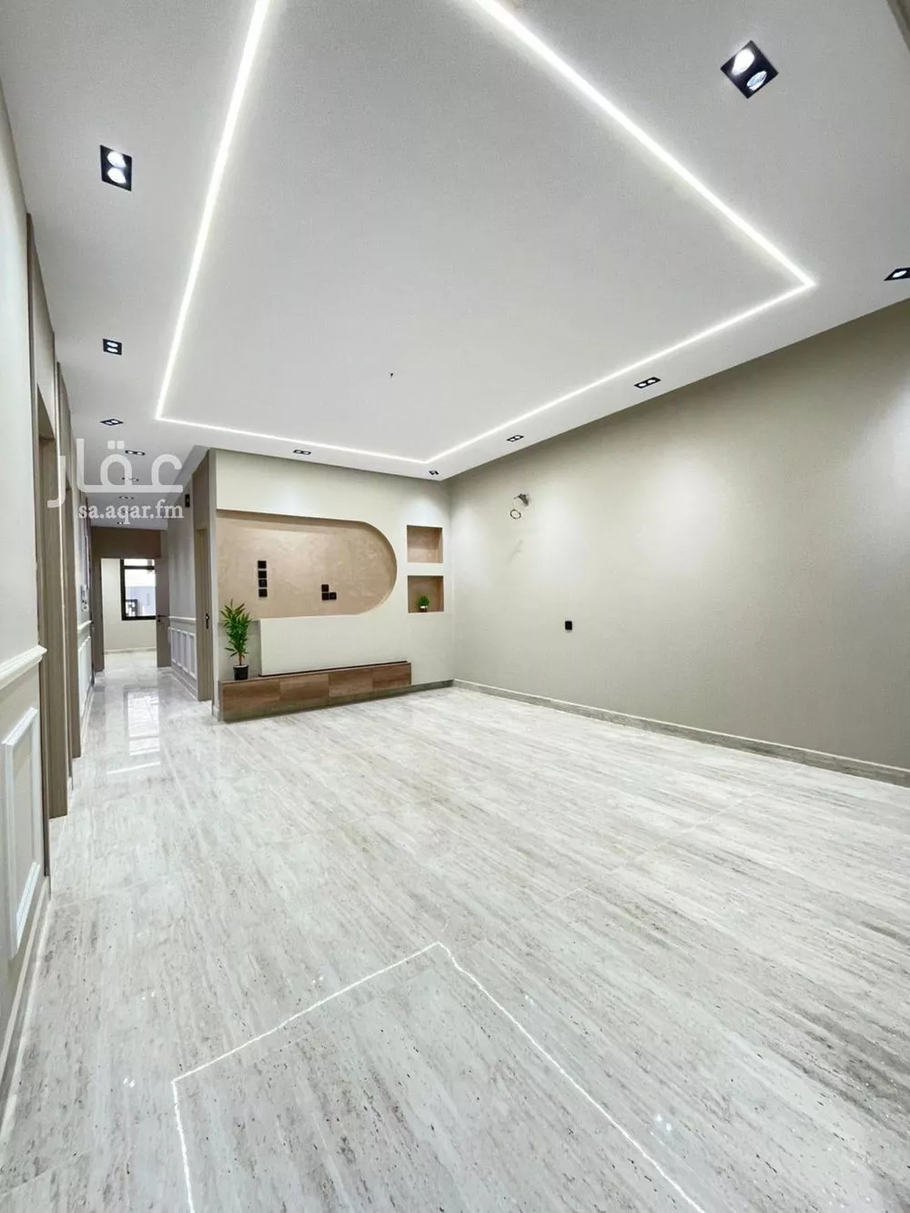 9 bedroom villa in Al Ukayshiyyah 12