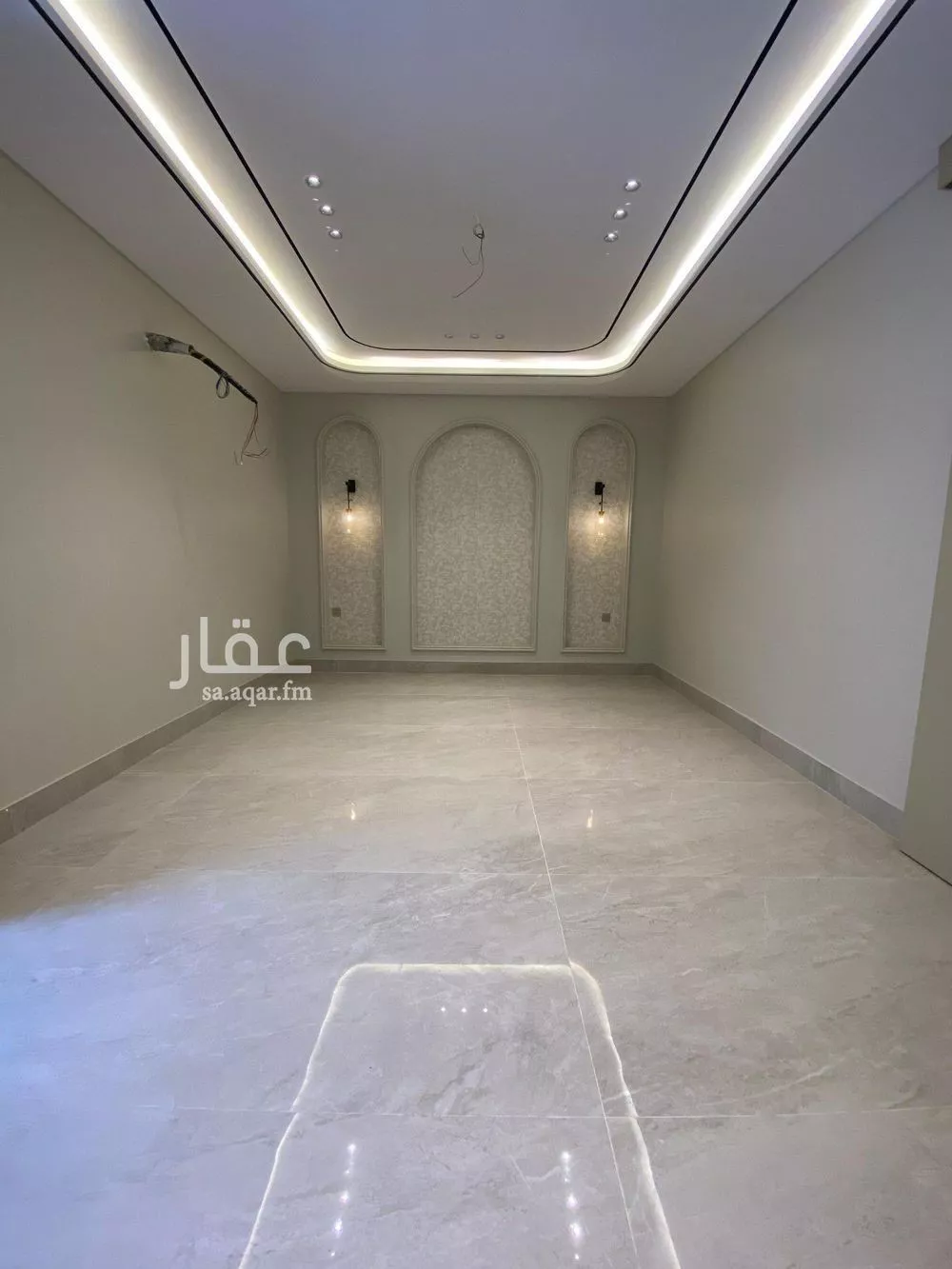فيلا 8 غرف في العوالي 4