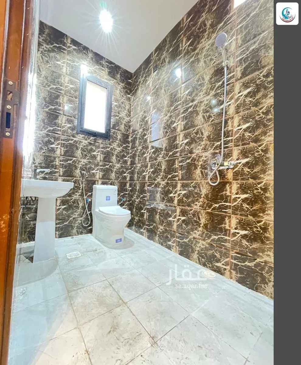 6 bedroom villa in Al Ukayshiyyah 14