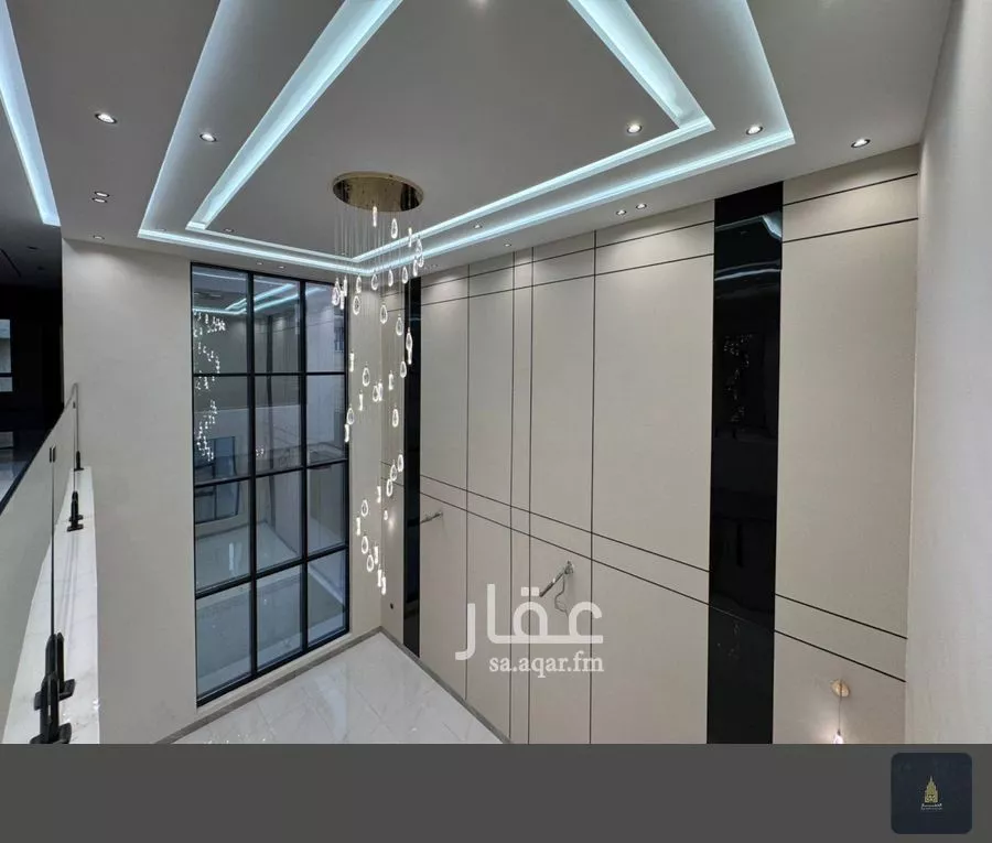 فيلا 8 غرف في الملك فهد 9