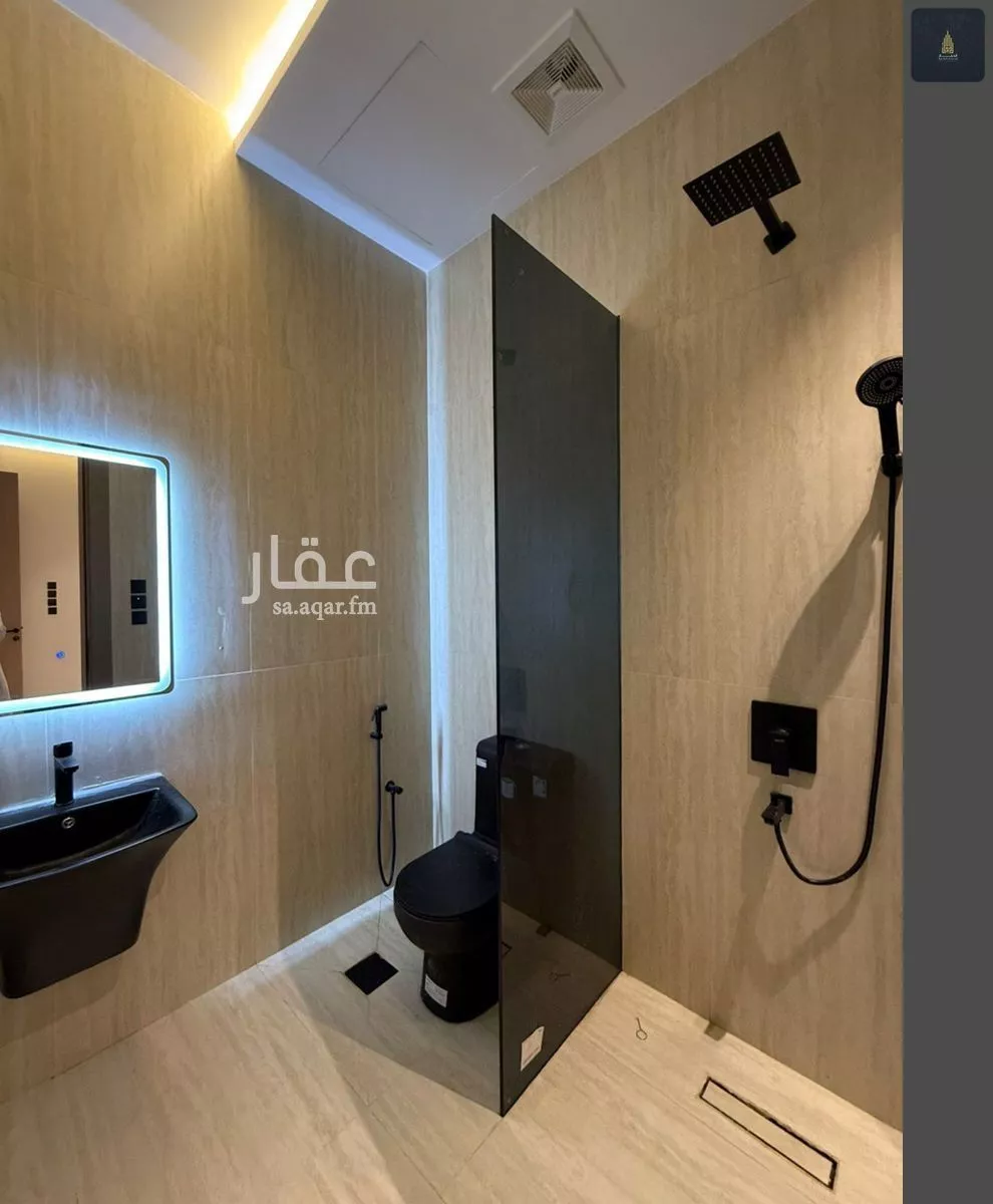 9 bedroom villa in Al Ukayshiyyah 7