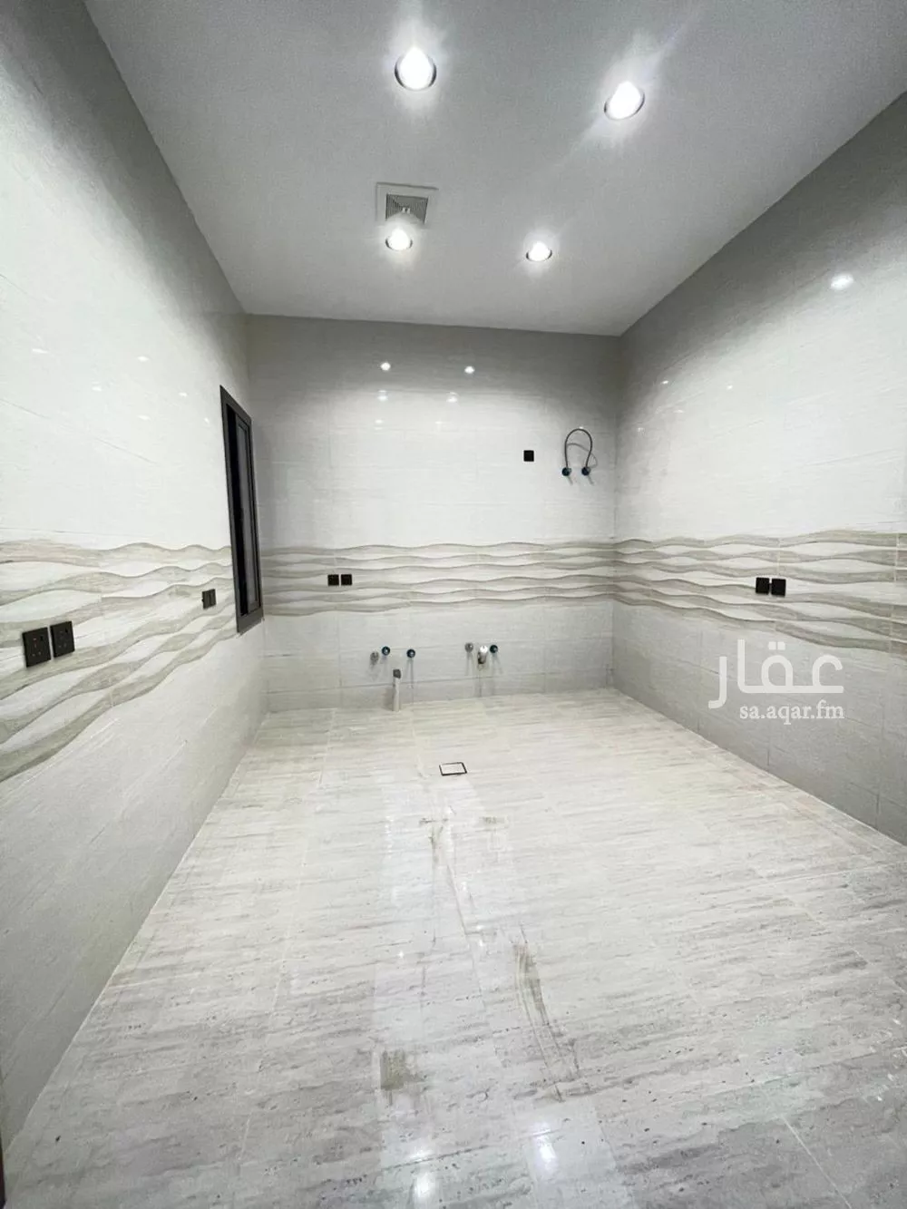7 bedroom apartment in Al Ukayshiyyah 2