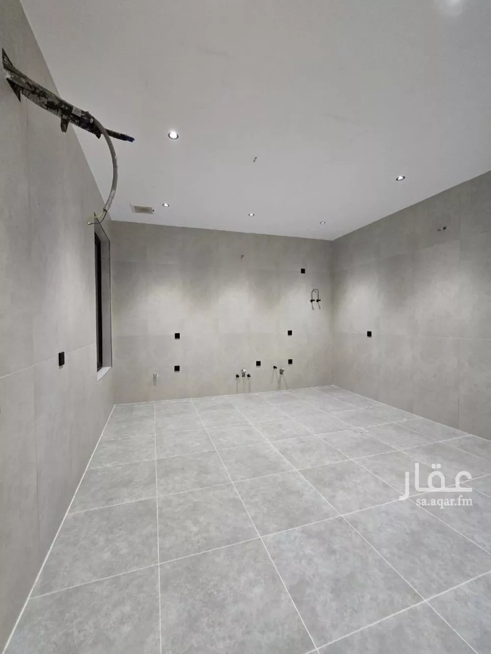 8 bedroom villa in King Fahd 17