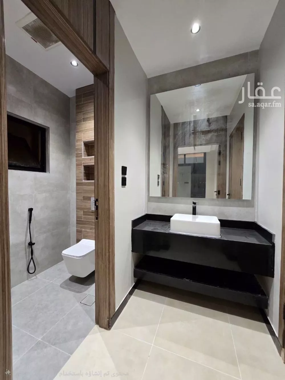 8 bedroom villa in King Fahd 3