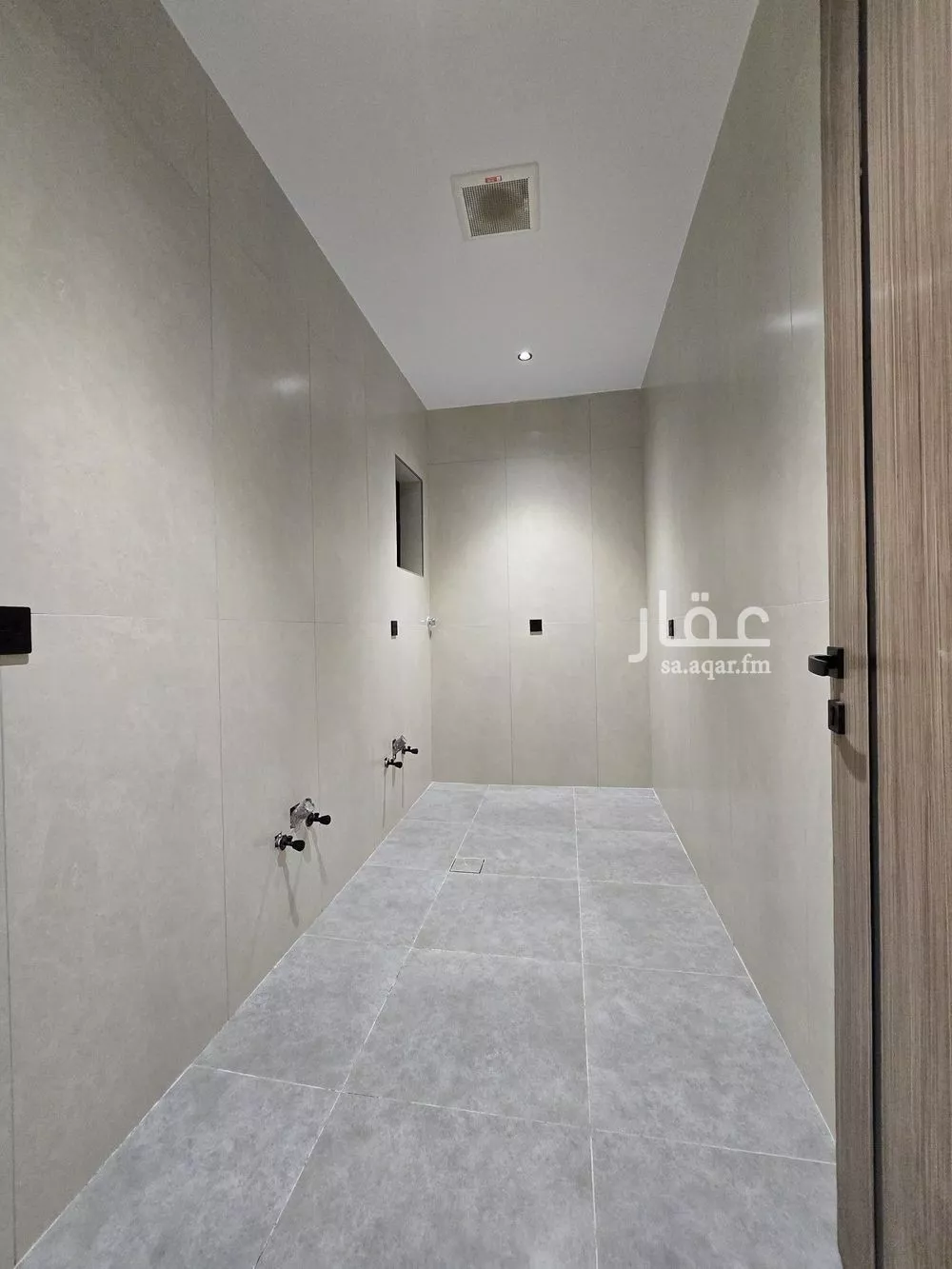 8 bedroom villa in King Fahd 24