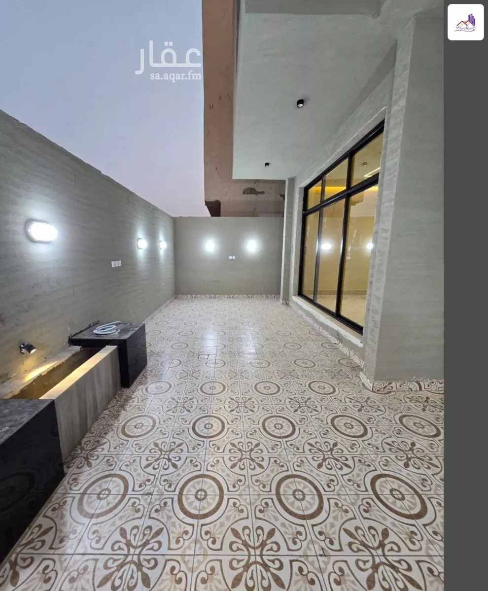 9 bedroom villa in King Fahd 13