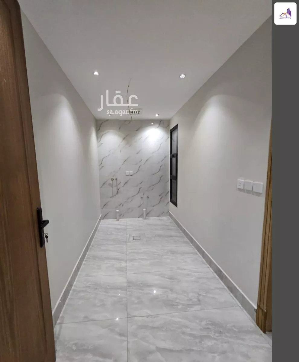 9 bedroom villa in King Fahd 17