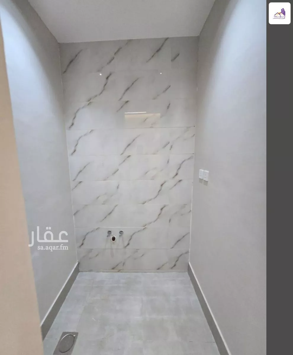 9 bedroom villa in King Fahd 19