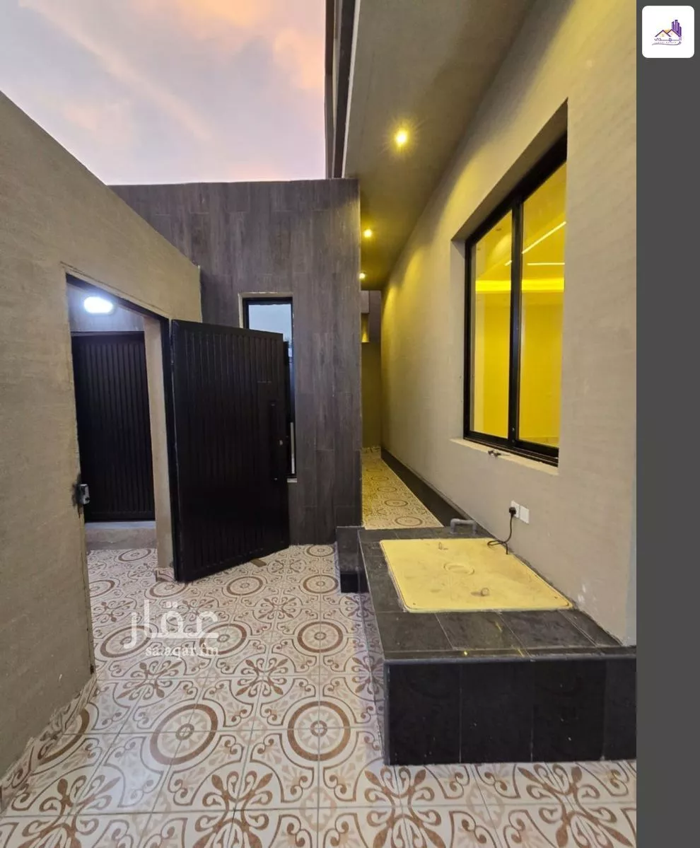 9 bedroom villa in King Fahd 5