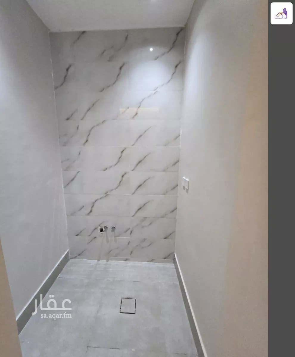 9 bedroom villa in King Fahd 9