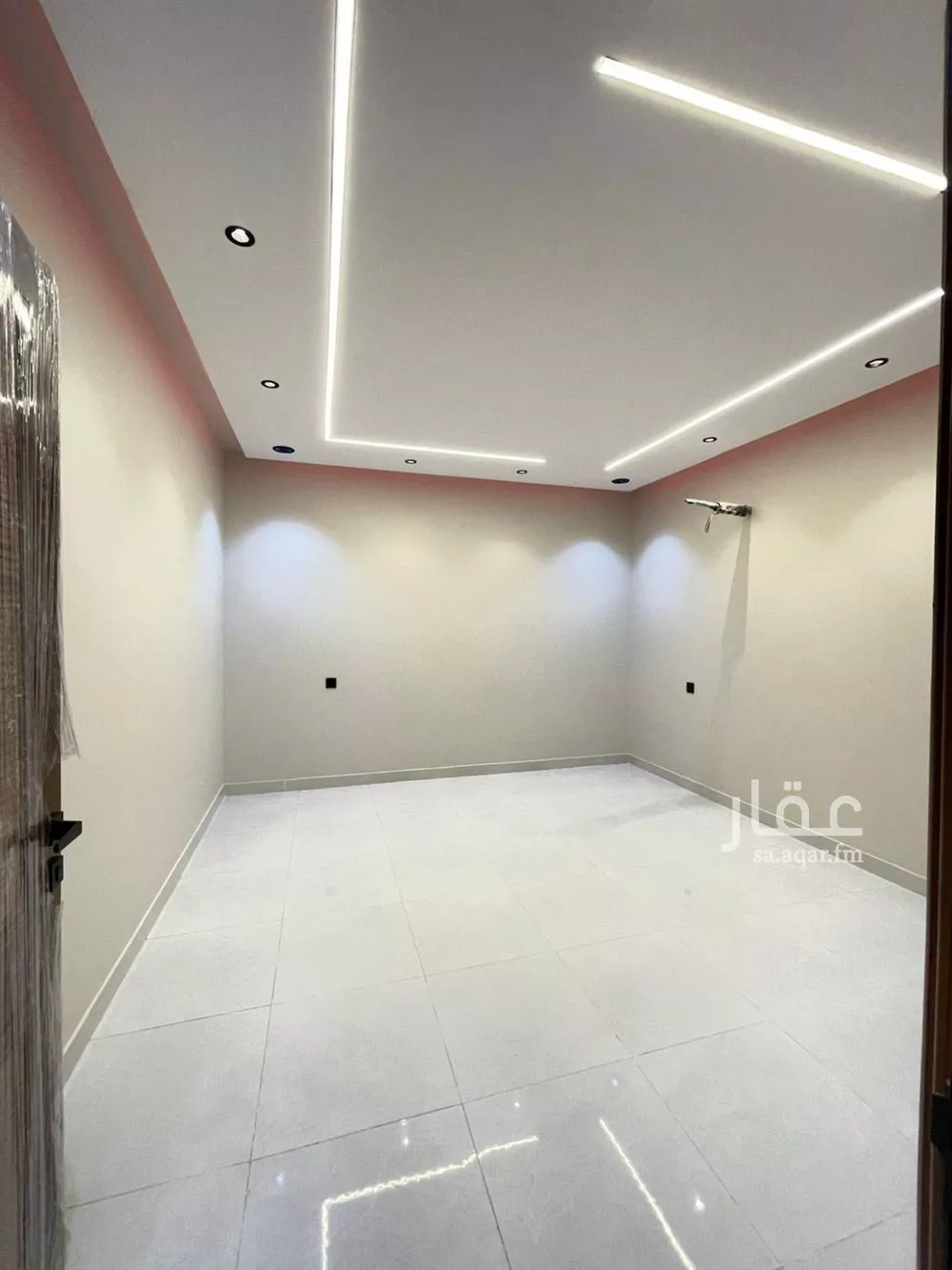 9 bedroom apartment in Al Ukayshiyyah 3