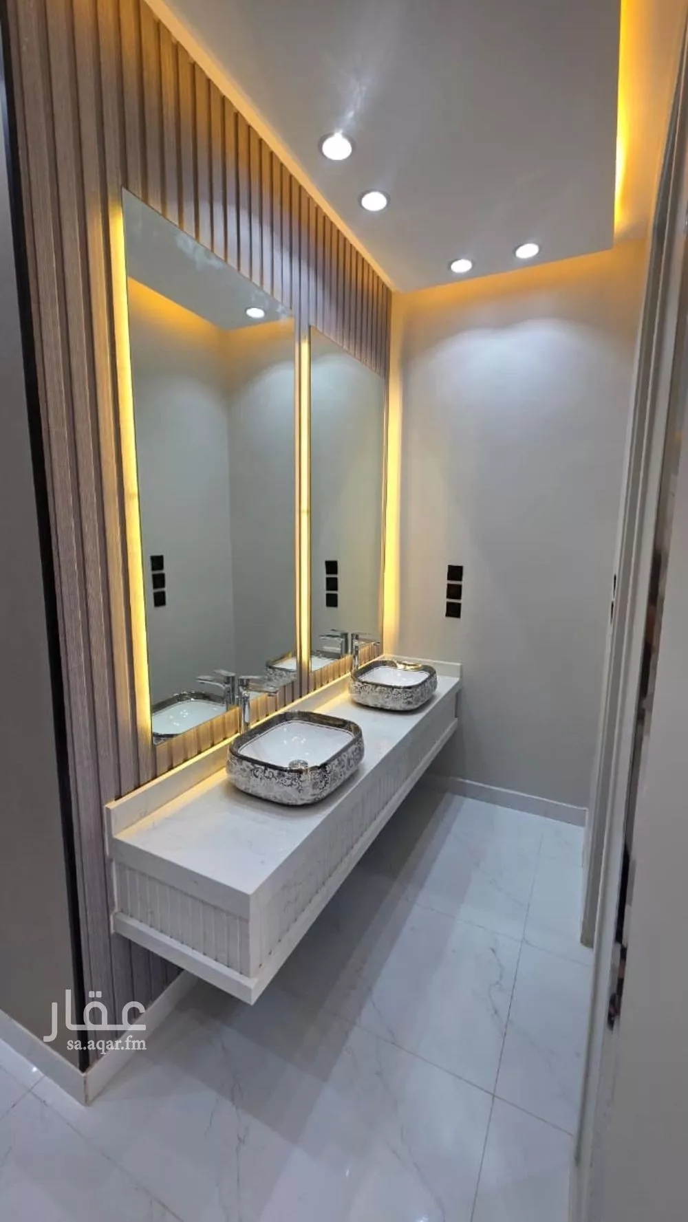 8 bedroom villa in Al Ukayshiyyah 26
