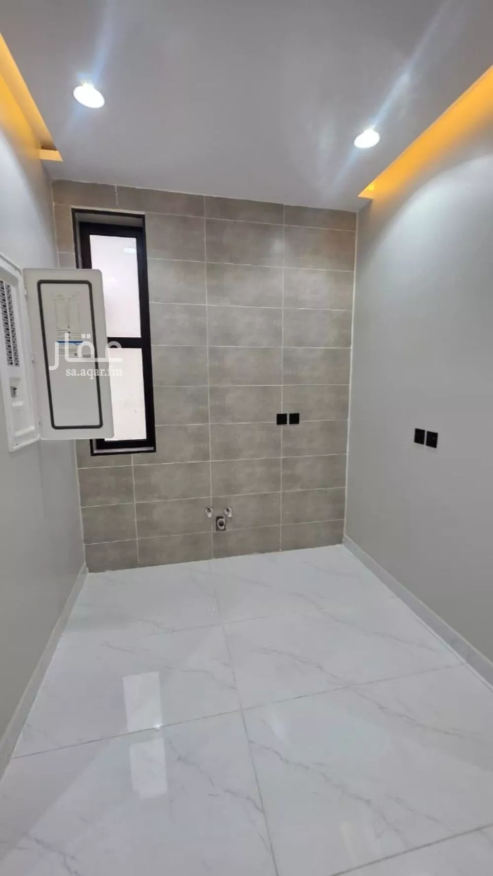 8 bedroom villa in Al Ukayshiyyah 9