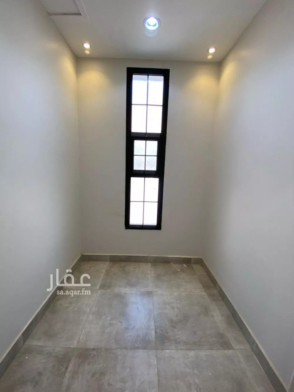 فيلا 6 غرف في الملك فهد 6