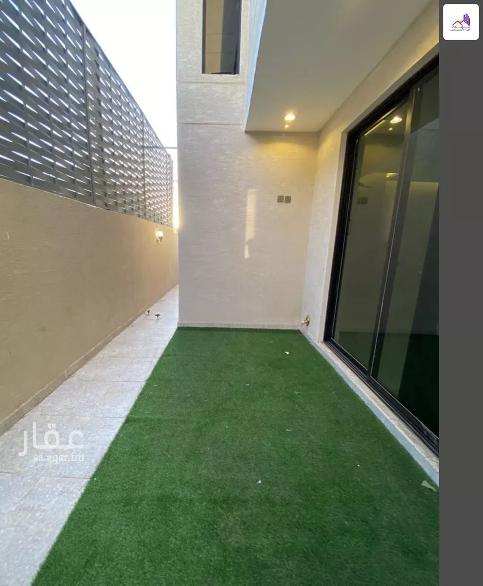 9 bedroom villa in King Fahd 12