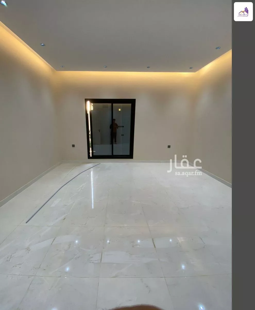 9 bedroom villa in King Fahd 7