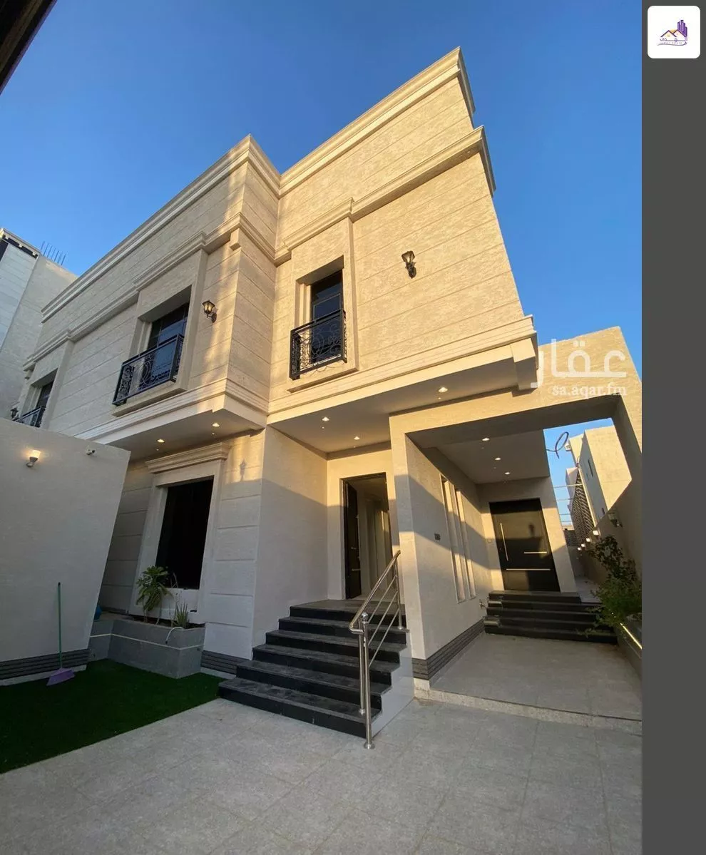 9 bedroom villa in King Fahd 8