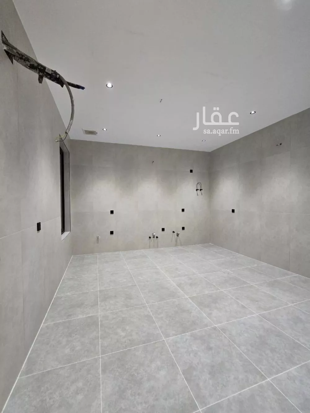 8 bedroom villa in King Fahd 25
