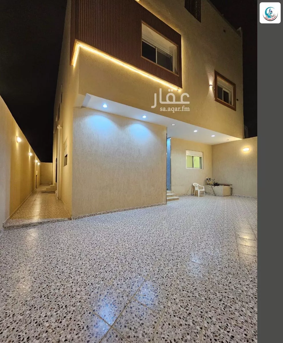 8 bedroom villa in Al Nawariyyah 3